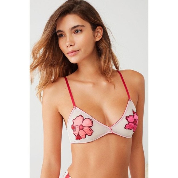 Urban Outfitters Other - Urban Outfitters Sofia Daisy Applique Flower Bra